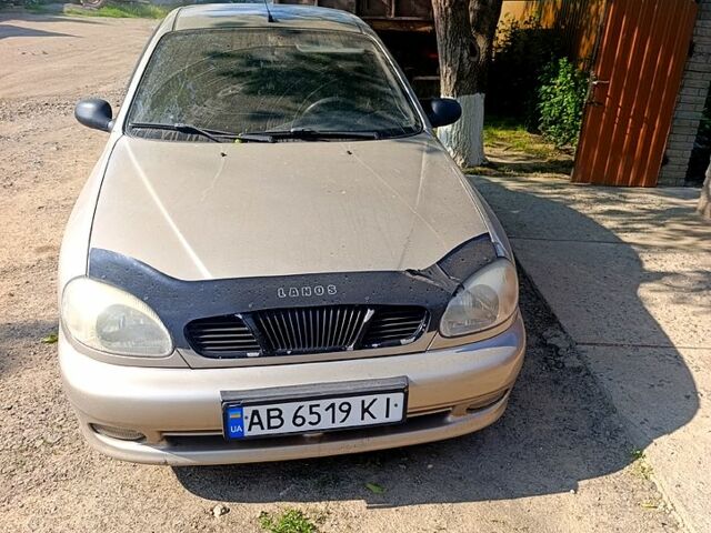 Бежевый Дэу Ланос, объемом двигателя 1.6 л и пробегом 180 тыс. км за 2000 $, фото 1 на Automoto.ua