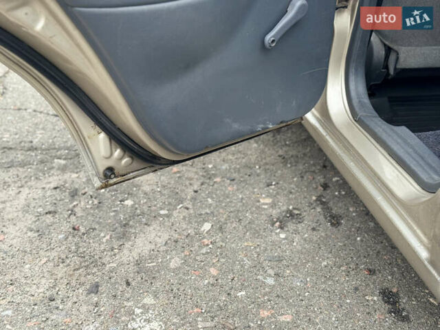Бежевый Дэу Ланос, объемом двигателя 1.5 л и пробегом 180 тыс. км за 2500 $, фото 9 на Automoto.ua
