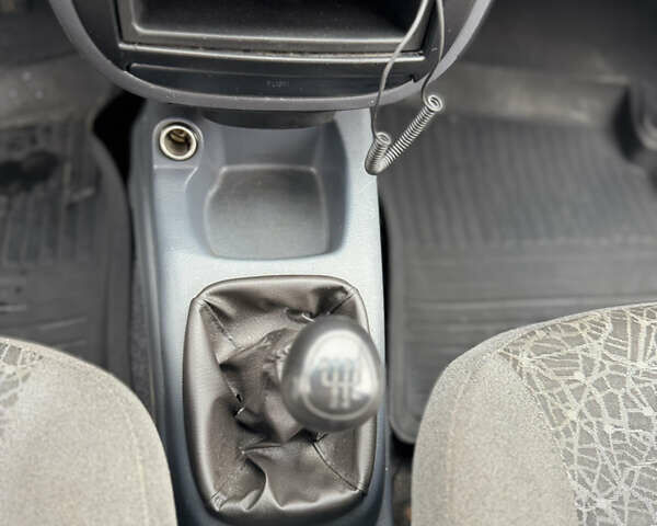 Бежевый Дэу Ланос, объемом двигателя 1.5 л и пробегом 180 тыс. км за 2500 $, фото 18 на Automoto.ua