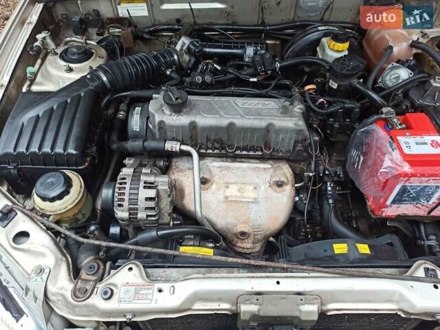 Бежевый Дэу Ланос, объемом двигателя 1.5 л и пробегом 198 тыс. км за 1850 $, фото 20 на Automoto.ua