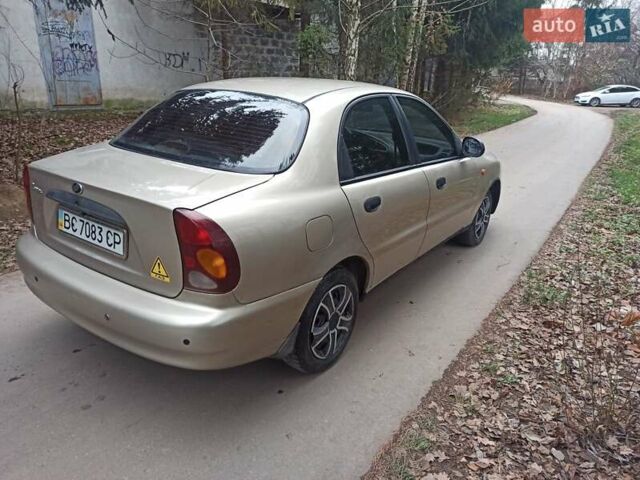 Бежевый Дэу Ланос, объемом двигателя 1.5 л и пробегом 198 тыс. км за 1850 $, фото 8 на Automoto.ua