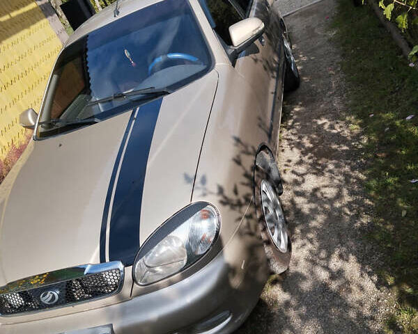 Бежевый Дэу Ланос, объемом двигателя 1.5 л и пробегом 76 тыс. км за 3400 $, фото 2 на Automoto.ua