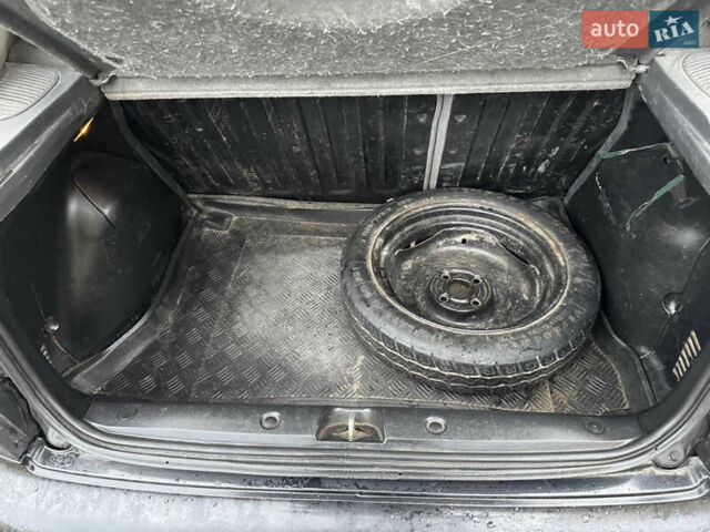 Черный Дэу Ланос, объемом двигателя 1.5 л и пробегом 350 тыс. км за 2450 $, фото 12 на Automoto.ua
