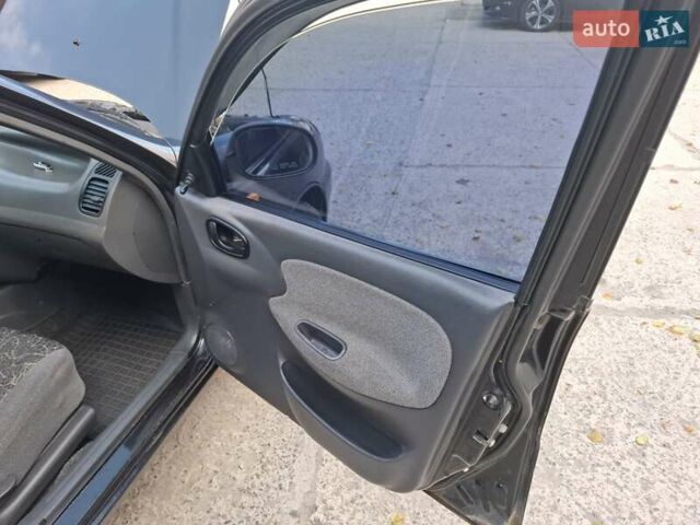 Черный Дэу Ланос, объемом двигателя 1.5 л и пробегом 234 тыс. км за 2900 $, фото 28 на Automoto.ua