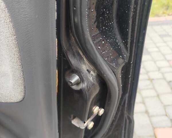 Черный Дэу Ланос, объемом двигателя 1.5 л и пробегом 200 тыс. км за 2150 $, фото 6 на Automoto.ua