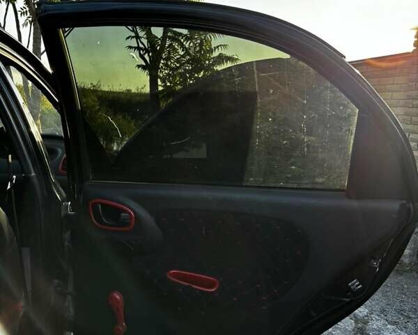 Деу Ланос 2006 у Новомосковске на Automoto.ua Чорний Деу Ланос, об'ємом двигуна 1.5 л та пробігом 328 тис. км за 1800 $, фото 5 на Automoto.ua