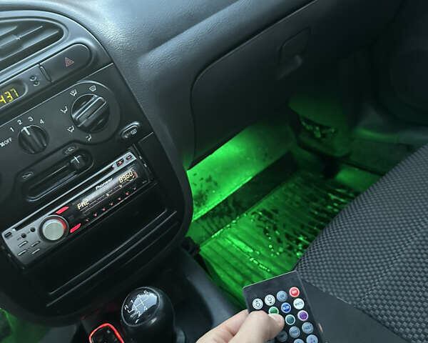 Черный Дэу Ланос, объемом двигателя 1.5 л и пробегом 270 тыс. км за 1900 $, фото 13 на Automoto.ua