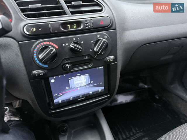 Черный Дэу Ланос, объемом двигателя 1.5 л и пробегом 251 тыс. км за 2550 $, фото 8 на Automoto.ua