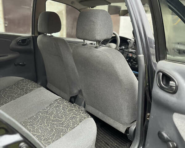 Черный Дэу Ланос, объемом двигателя 1.5 л и пробегом 140 тыс. км за 2500 $, фото 23 на Automoto.ua