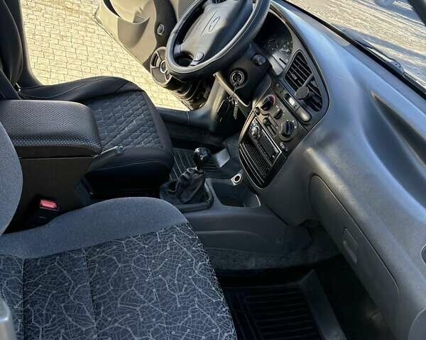 Дэу Ланос 2007 в Киеве на Automoto.ua Черный Дэу Ланос, объемом двигателя 1.6 л и пробегом 190 тыс. км за 2800 $, фото 8 на Automoto.ua