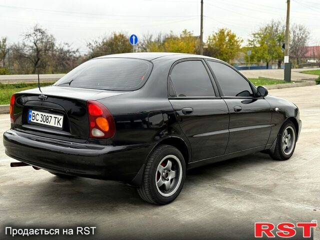 Чорний Деу Ланос, об'ємом двигуна 1.5 л та пробігом 240 тис. км за 2750 $, фото 3 на Automoto.ua