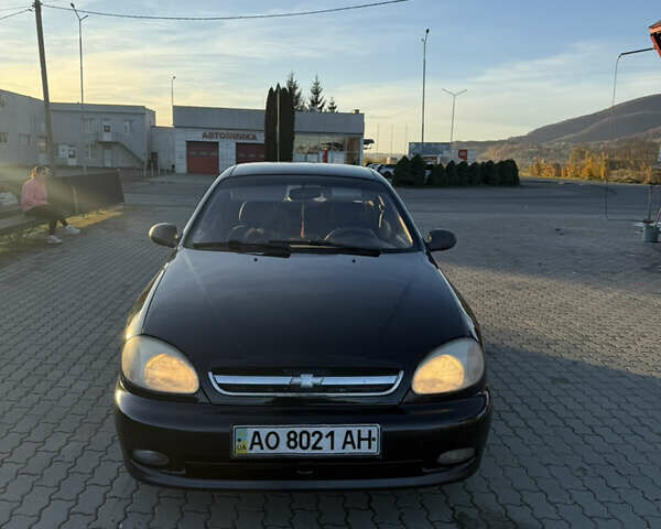 Черный Дэу Ланос, объемом двигателя 1.5 л и пробегом 300 тыс. км за 1900 $, фото 1 на Automoto.ua