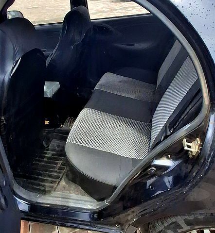 Черный Дэу Ланос, объемом двигателя 1.5 л и пробегом 177 тыс. км за 2200 $, фото 6 на Automoto.ua