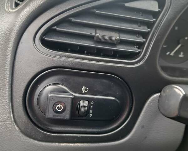 Черный Дэу Ланос, объемом двигателя 1.5 л и пробегом 158 тыс. км за 1250 $, фото 5 на Automoto.ua