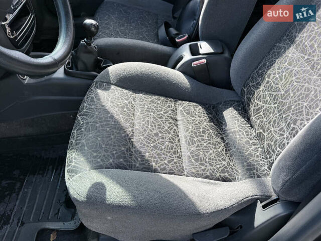 Черный Дэу Ланос, объемом двигателя 1.5 л и пробегом 190 тыс. км за 1350 $, фото 9 на Automoto.ua