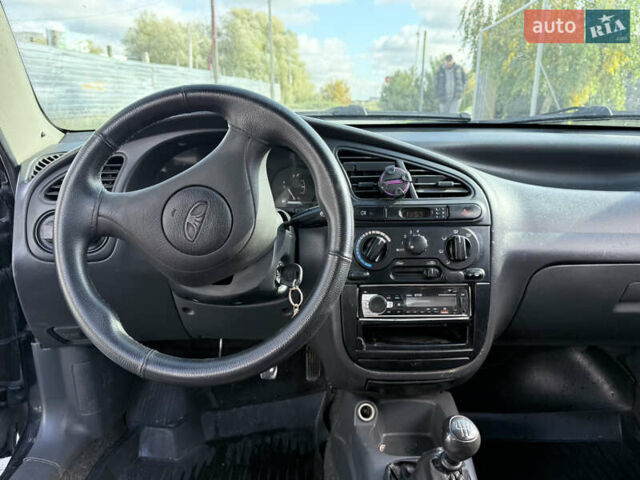 Черный Дэу Ланос, объемом двигателя 1.5 л и пробегом 190 тыс. км за 1350 $, фото 7 на Automoto.ua