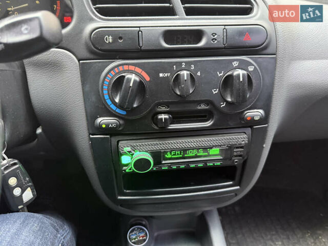 Чорний Деу Ланос, об'ємом двигуна 1.5 л та пробігом 175 тис. км за 2600 $, фото 9 на Automoto.ua