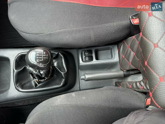 Черный Дэу Ланос, объемом двигателя 1.6 л и пробегом 214 тыс. км за 2350 $, фото 12 на Automoto.ua