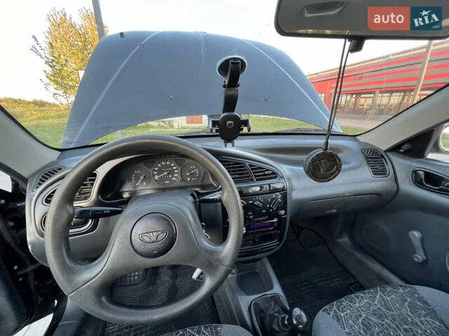 Черный Дэу Ланос, объемом двигателя 1.5 л и пробегом 162 тыс. км за 2200 $, фото 7 на Automoto.ua