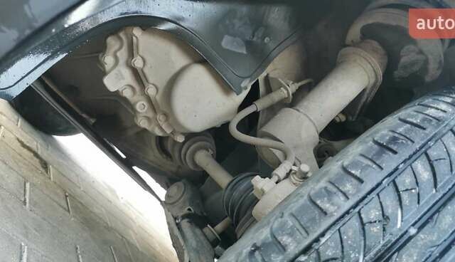 Черный Дэу Ланос, объемом двигателя 1.3 л и пробегом 160 тыс. км за 2000 $, фото 7 на Automoto.ua