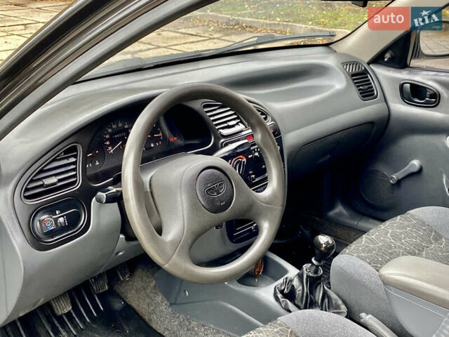 Черный Дэу Ланос, объемом двигателя 1.5 л и пробегом 198 тыс. км за 2500 $, фото 16 на Automoto.ua