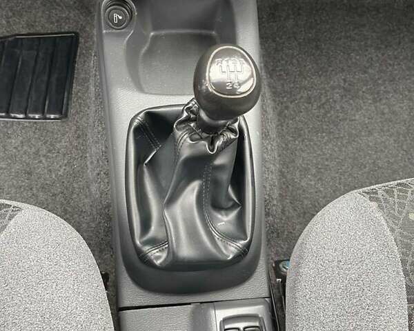 Чорний Деу Ланос, об'ємом двигуна 1.5 л та пробігом 167 тис. км за 2999 $, фото 13 на Automoto.ua