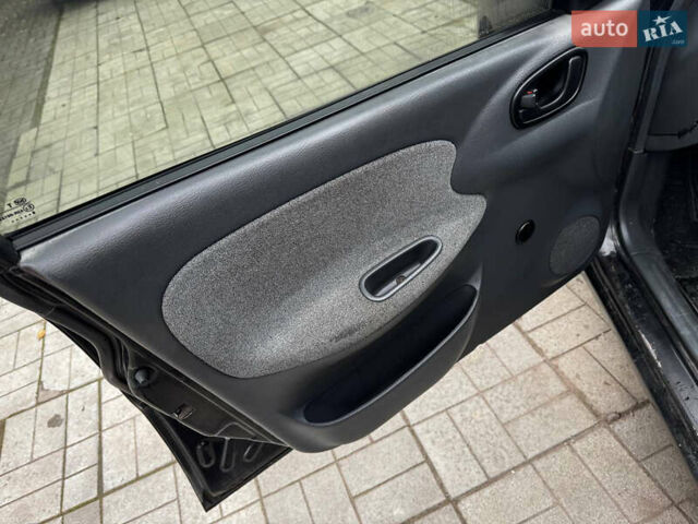 Чорний Деу Ланос, об'ємом двигуна 1.5 л та пробігом 246 тис. км за 2300 $, фото 6 на Automoto.ua