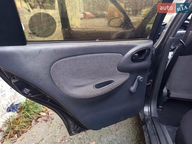 Черный Дэу Ланос, объемом двигателя 1.5 л и пробегом 180 тыс. км за 2300 $, фото 5 на Automoto.ua