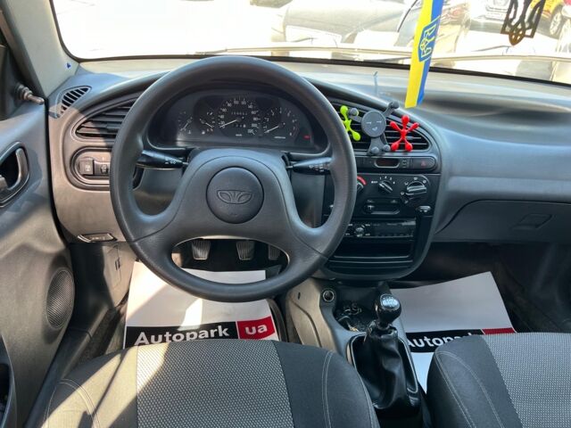 Черный Дэу Ланос, объемом двигателя 1.5 л и пробегом 209 тыс. км за 3490 $, фото 4 на Automoto.ua