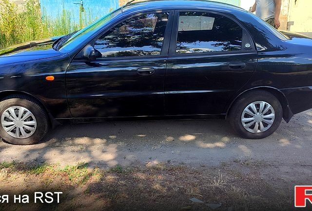 Черный Дэу Ланос, объемом двигателя 1.5 л и пробегом 114 тыс. км за 3000 $, фото 4 на Automoto.ua