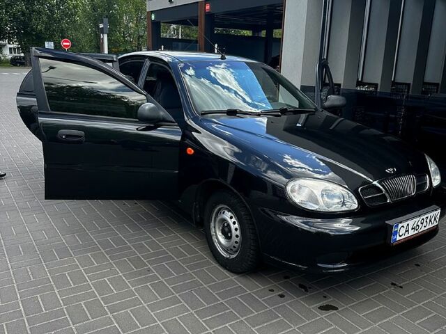 Черный Дэу Ланос, объемом двигателя 1.6 л и пробегом 120 тыс. км за 3000 $, фото 4 на Automoto.ua