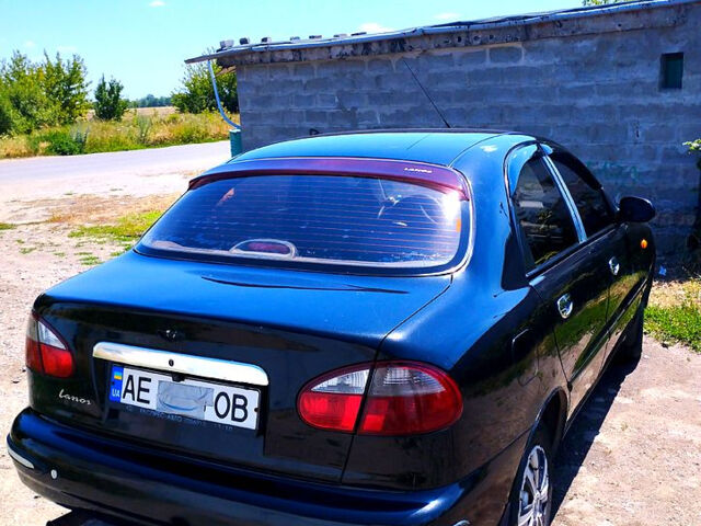 Черный Дэу Ланос, объемом двигателя 1.5 л и пробегом 240 тыс. км за 3300 $, фото 1 на Automoto.ua