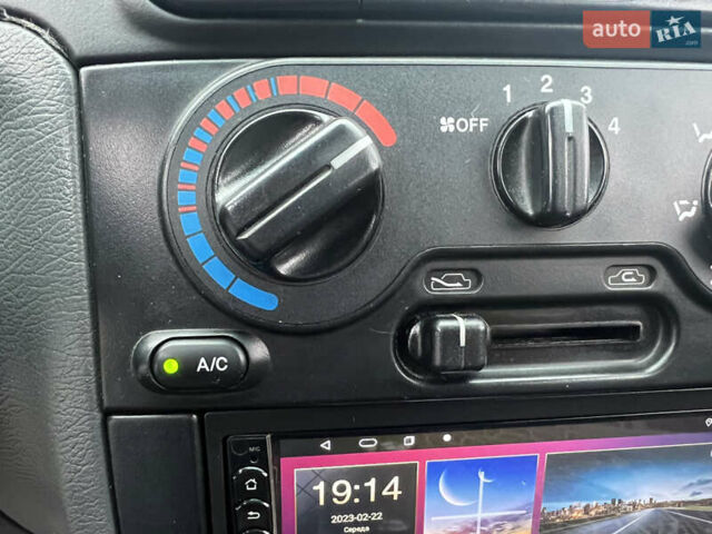 Чорний Деу Ланос, об'ємом двигуна 1.5 л та пробігом 220 тис. км за 2500 $, фото 16 на Automoto.ua