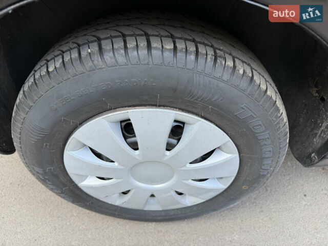 Черный Дэу Ланос, объемом двигателя 1.5 л и пробегом 100 тыс. км за 2900 $, фото 27 на Automoto.ua