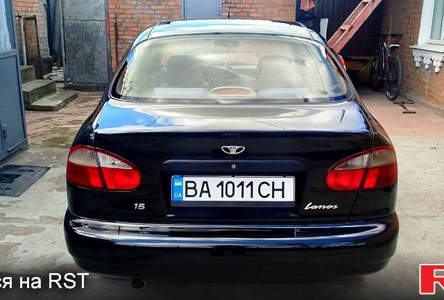 Черный Дэу Ланос, объемом двигателя 1.5 л и пробегом 300 тыс. км за 2700 $, фото 5 на Automoto.ua