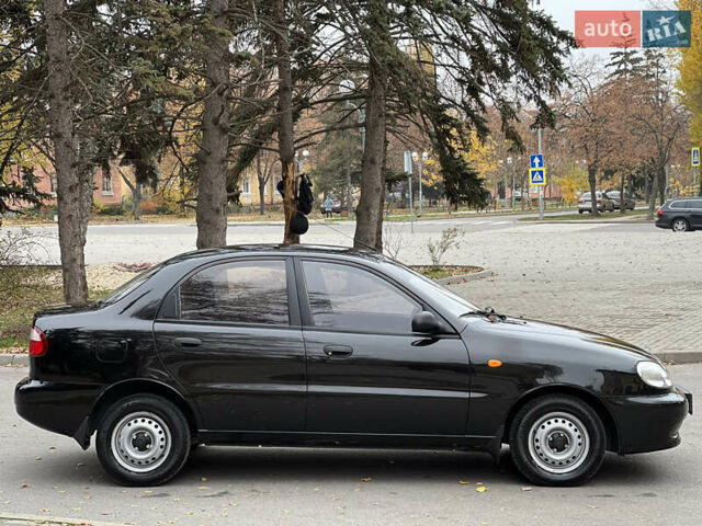 Чорний Деу Ланос, об'ємом двигуна 1.4 л та пробігом 89 тис. км за 2999 $, фото 3 на Automoto.ua