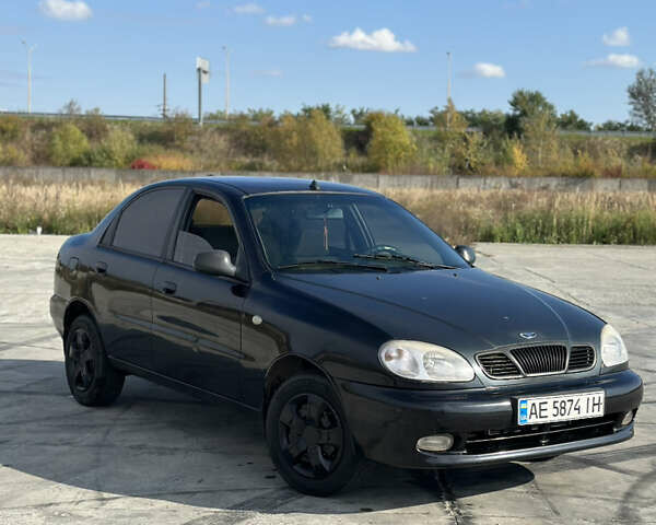 Черный Дэу Ланос, объемом двигателя 1.5 л и пробегом 150 тыс. км за 2150 $, фото 5 на Automoto.ua