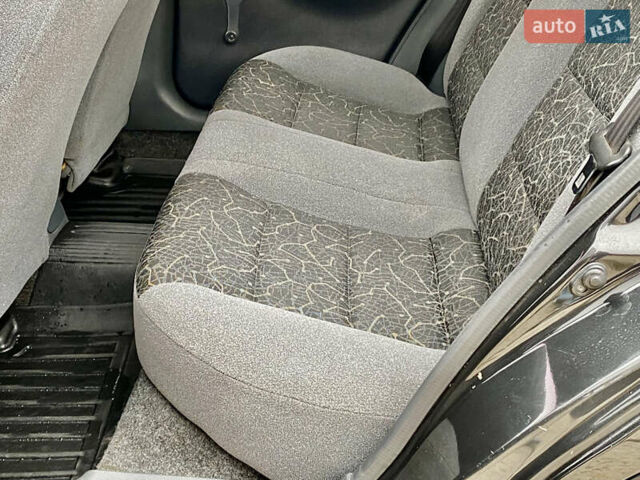 Чорний Деу Ланос, об'ємом двигуна 1.5 л та пробігом 198 тис. км за 2650 $, фото 30 на Automoto.ua