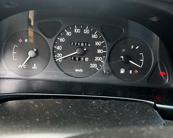 Чорний Деу Ланос, об'ємом двигуна 1.5 л та пробігом 271 тис. км за 2000 $, фото 2 на Automoto.ua