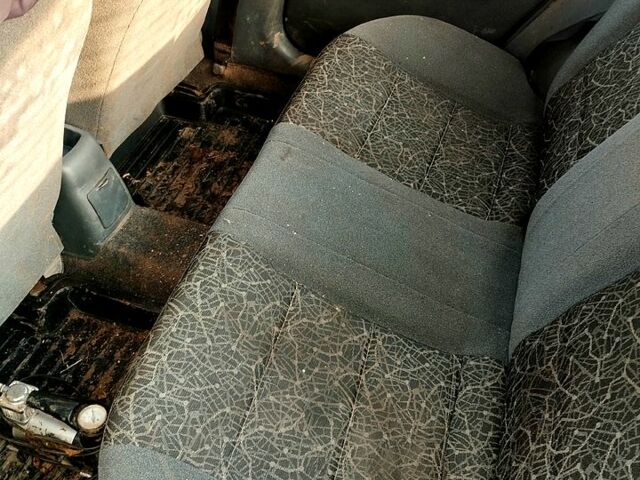 Черный Дэу Ланос, объемом двигателя 1.5 л и пробегом 140 тыс. км за 1100 $, фото 3 на Automoto.ua