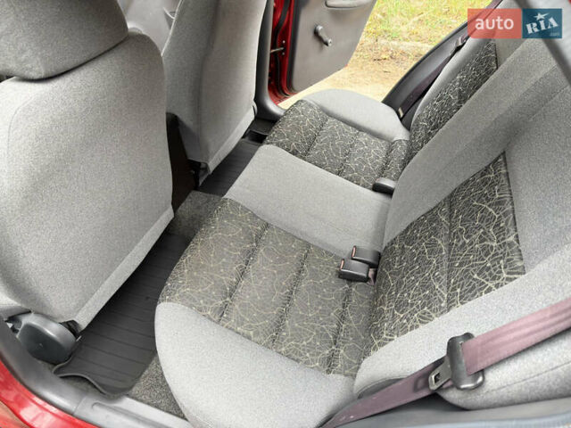 Черный Дэу Ланос, объемом двигателя 1.6 л и пробегом 156 тыс. км за 2400 $, фото 14 на Automoto.ua