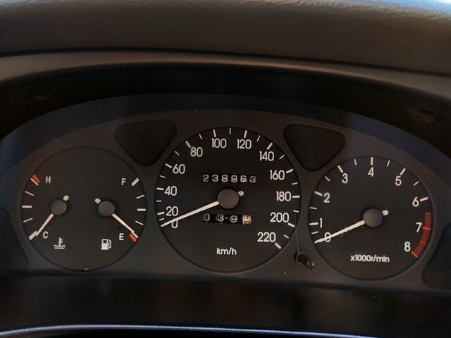 Чорний Деу Ланос, об'ємом двигуна 1.6 л та пробігом 238 тис. км за 2700 $, фото 6 на Automoto.ua