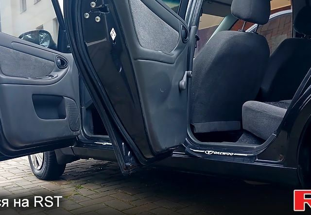 Черный Дэу Ланос, объемом двигателя 1.5 л и пробегом 170 тыс. км за 2500 $, фото 8 на Automoto.ua