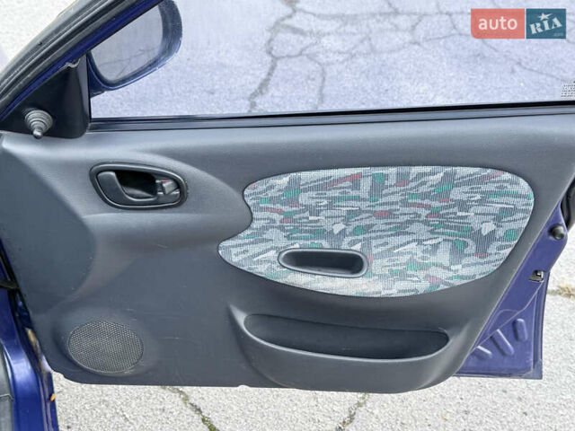 Фиолетовый Дэу Ланос, объемом двигателя 1.5 л и пробегом 190 тыс. км за 1850 $, фото 3 на Automoto.ua