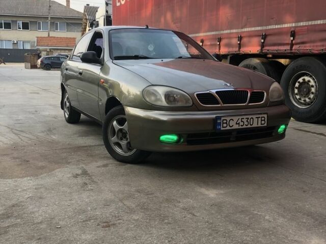 Коричневый Дэу Ланос, объемом двигателя 1.5 л и пробегом 302 тыс. км за 2300 $, фото 1 на Automoto.ua