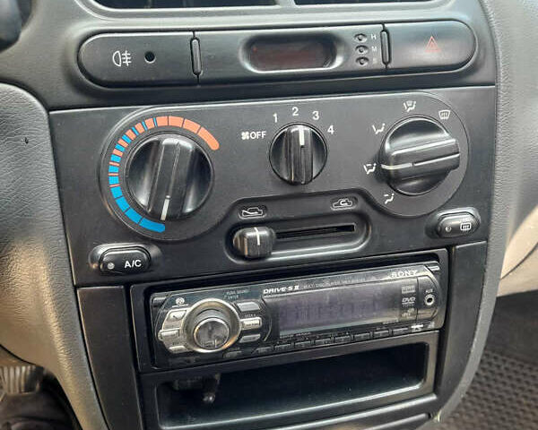 Коричневий Деу Ланос, об'ємом двигуна 1.5 л та пробігом 251 тис. км за 2500 $, фото 4 на Automoto.ua