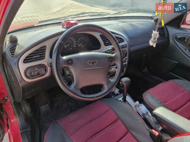 Красный Дэу Ланос, объемом двигателя 1.6 л и пробегом 249 тыс. км за 3300 $, фото 7 на Automoto.ua