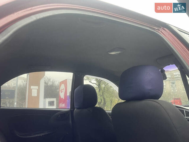 Красный Дэу Ланос, объемом двигателя 1.5 л и пробегом 194 тыс. км за 2300 $, фото 16 на Automoto.ua