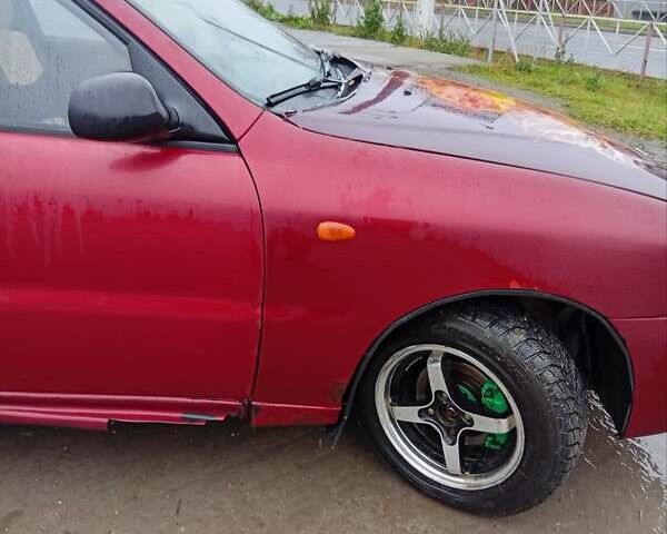 Червоний Деу Ланос, об'ємом двигуна 1.5 л та пробігом 170 тис. км за 2200 $, фото 2 на Automoto.ua