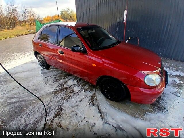 Деу Ланос 2006 у Першотравенске на Automoto.ua Червоний Деу Ланос, об'ємом двигуна 1.5 л та пробігом 200 тис. км за 1400 $, фото 2 на Automoto.ua